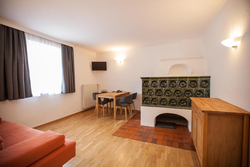 Wolke 7 Hotel Reutte Exterior photo