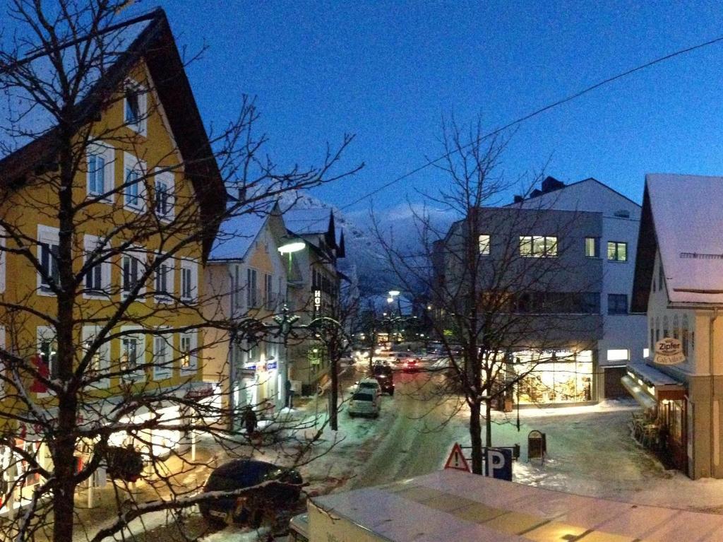 Wolke 7 Hotel Reutte Exterior photo
